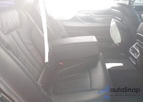 2021 BMW 740I из США, поврежденный, VIN WBA7T2C06MCF16493